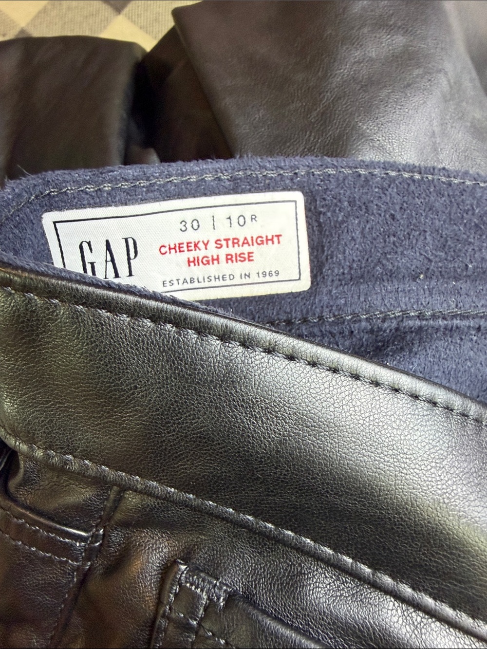 Gap Cheeky Straight High Rise Vegan Leather pants 10 - Picture 4 of 7